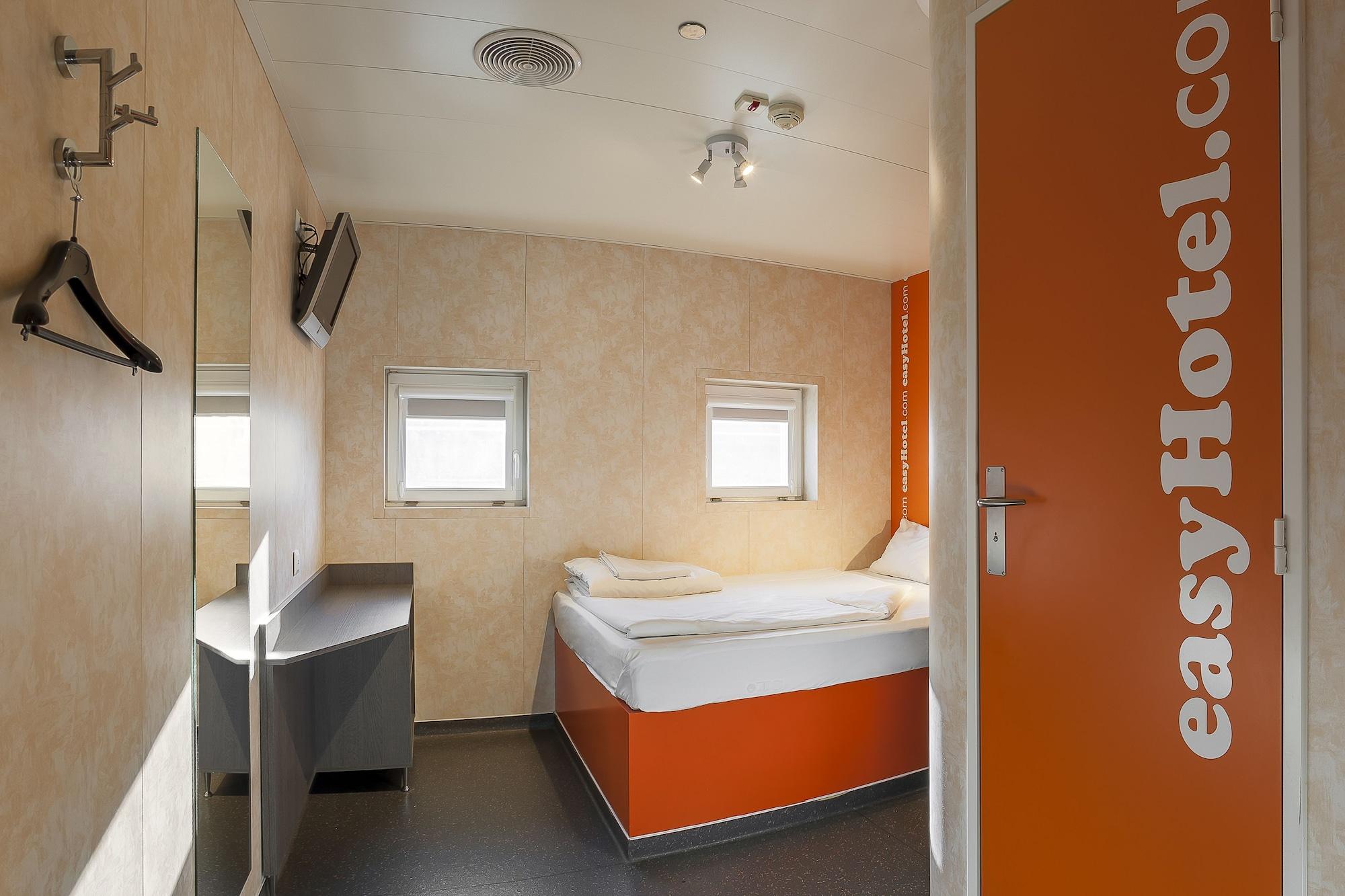 Easyhotel Budapest Oktogon Екстериор снимка