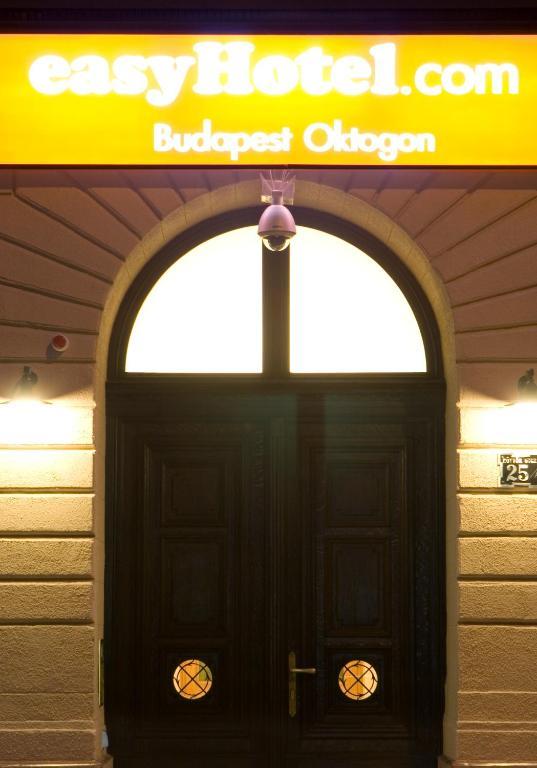 Easyhotel Budapest Oktogon Екстериор снимка