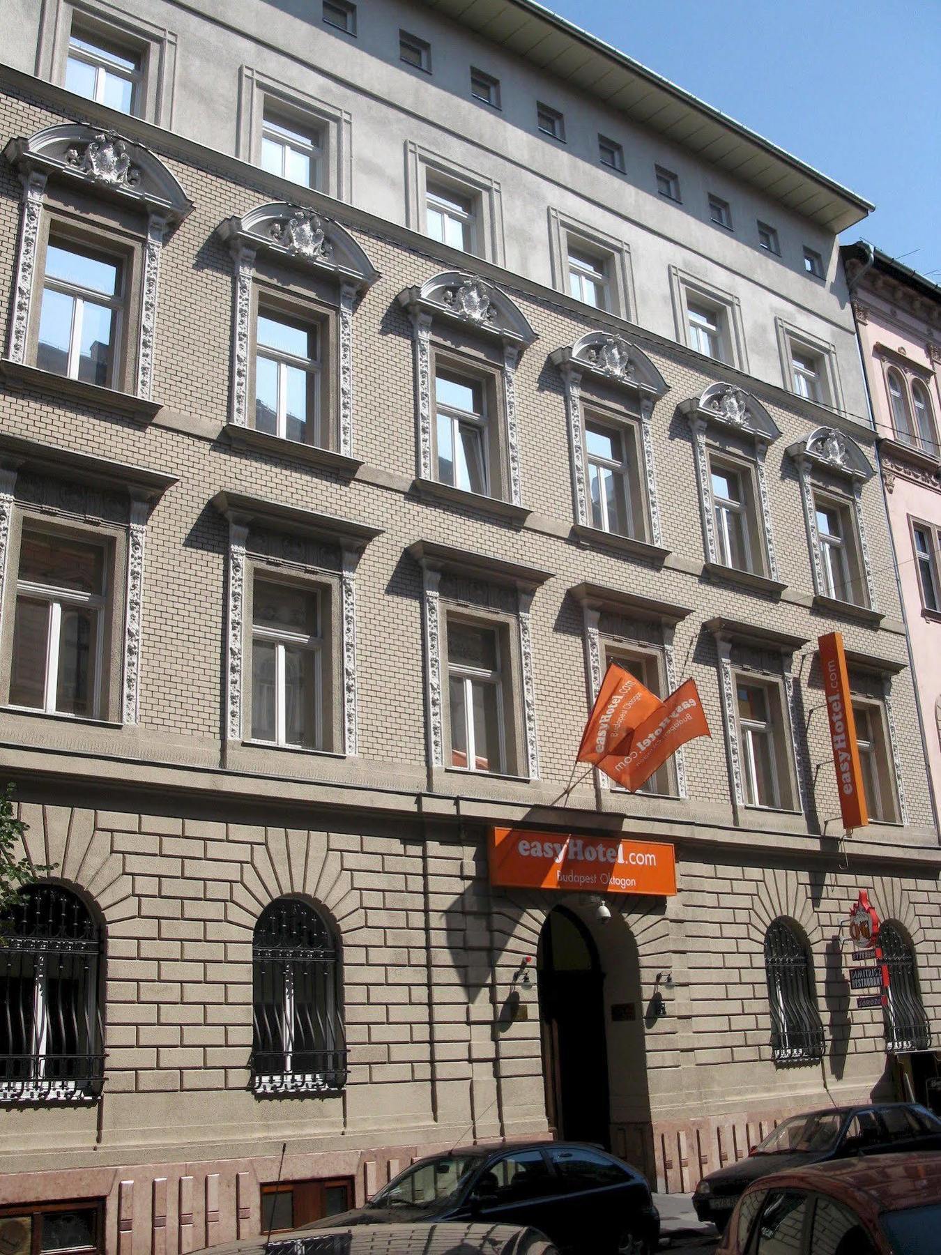 Easyhotel Budapest Oktogon Екстериор снимка